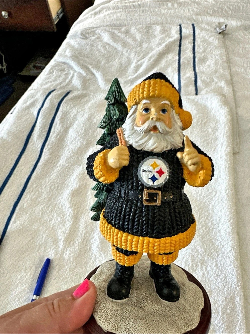 The Memory Company NFL Pittsburgh Steelers Santa Figurine Black & Yellow